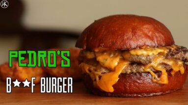 Have you ever eaten a BEEF & BONE MARROW BURGER? I review this new burger from O Pedro (Mumbai)