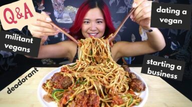 SPAGHETTI & MEATLESS BALLS MUKBANG (PLUS Q&A) / Munching Mondays Ep.101