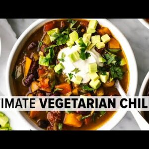 VEGETARIAN CHILI | a healthy, one-pot vegetarian recipe you'll love!