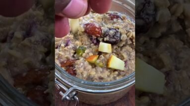 Apple Cinnamon Overnight Oats #shorts #apple #cinnamon #oats #oatsrecipe #oatsmeal #food #recipe