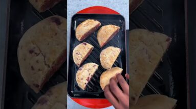 Arayes Meat Stuffed Pita #shorts #cooking #foodie #pita #meat #meatpie #meatpies