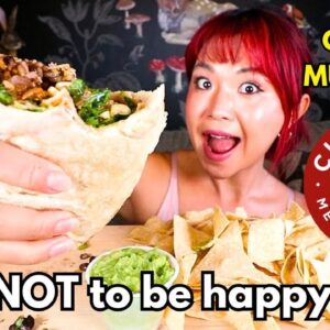 FIRST TIME TRYING CHIPOTLE - Worth the Hype? (Vegan Mukbang) | Munching Mondays Ep.123