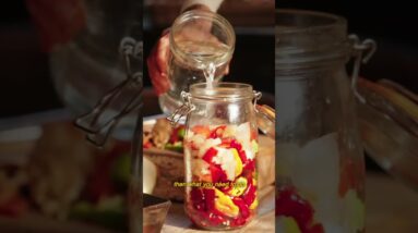 never have normal hot sauce again❤️‍🔥#fermented #hotsauce #homestead #recipe #selfsufficient