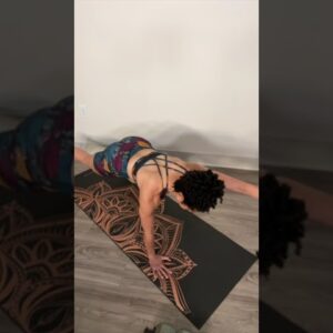 What do you think of the bear crawl + bird dog combo?! Give it a try on Day 8 of Tasha’s Challenge!