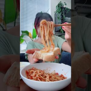 Spaghetti on white bread? Yay or Nay?! 🍝 #shorts #mukbang