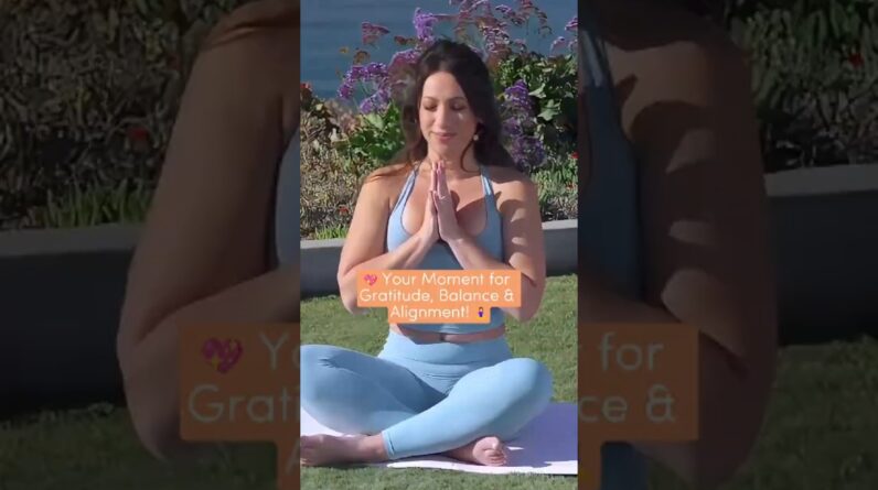 💖 Your Moment for Gratitude, Balance & Alignment with Gentle Stretching Exercises! 🧘‍♀️