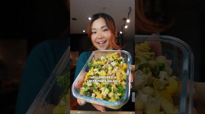 This Greek Pasta Salad has 33g of PROTEIN #shorts