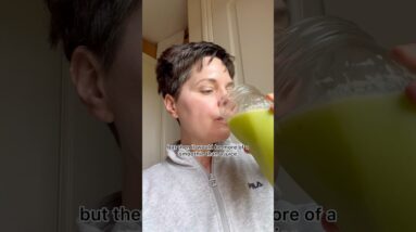 Green Juice Recipe for Bloating 💚 #juicing #greenjuice #juicer #recipe