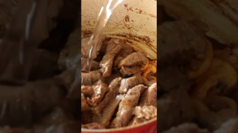 This Keto beef 🥩 stroganoff is better than the regular! Try it! #shorts