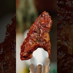 Would you eat this CHICKEN from a TREE?! The most unbelievable mushroom #shorts 🤯