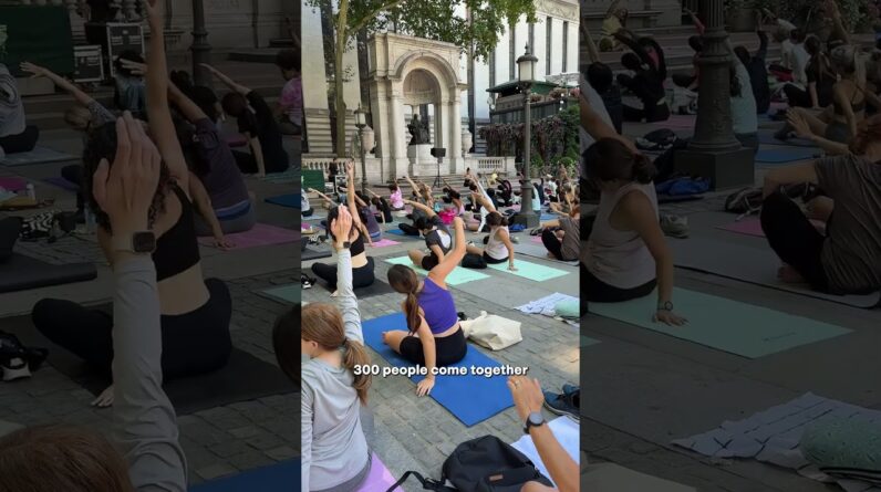 Taking an Outdoor Yoga Class With 300 People in NYC
