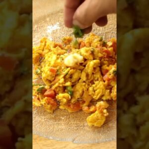 Try this Indian version of scrambled eggs called Anda Bhurji #shorts