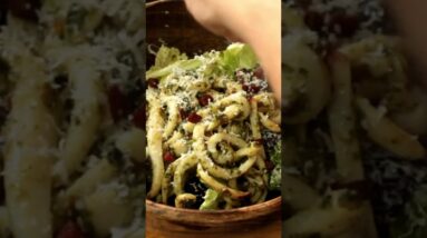 Pesto calamari where the calamari is like noodles 🍜 Insane! #shorts