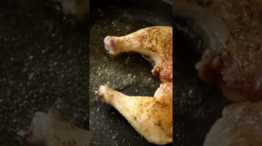 Chicken 🐓 cooked in red wine 🍷