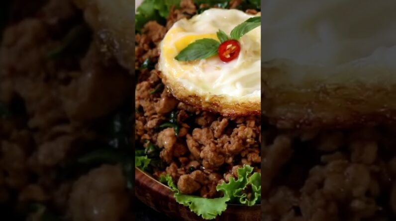 This Keto Thai basil chicken is to die for! #short