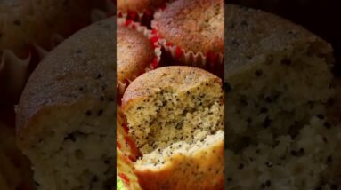 Keto Lemon Poppy seed Muffins