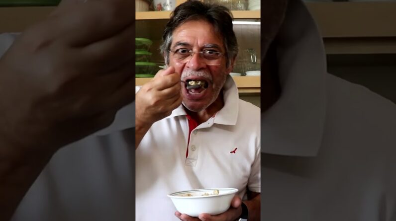 Cauliflower is the new MACARONI so enjoy this Keto Mac & Cheese!