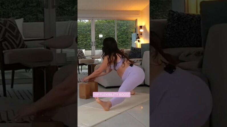 Flexy Hips! Dynamic Morning Stretching Exercises Flow 🦵🧘‍♀️